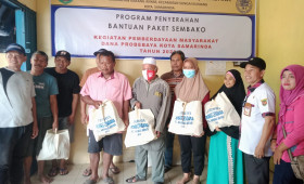 13 November 2021, Pokmas cendana : pembagian paket sembako probebaya dana perubahan 2022, di RT.08 (10 org /warga) kel.kr.anyar