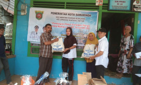 23 November 2022, penyerahan bantuan sembako alat sekolah dn APAR dari pak lurah karang Anyar ke Pokmas Meranti beserta warga yg menerima bantuan
