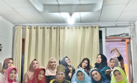 Minggu, 21 Mei 2023 pelatihan PROBEBAYA tata rias pengantin dan tata rias kulit seluruh pokmas Kel karang anyar