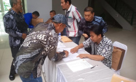 Sabtu 23 Desember 2023, Lurah mendampingi Ketua RT untuk menghadiri kegiatan Refleksi akhir tahun 2023 bersama Wali Kota Samarinda di gedung CHS
