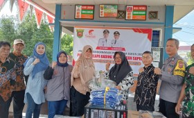 Sabtu, 27 Juli 2024 acara penyerahan secara simbolis untuk penyerahan barang Sapras untuk Pokmas Kelapa Gading dalam program Probebaya TA 2024. Acara dihadiri oleh Camat  Sungai Kunjang-Dwi Siti Noorbayah, Lurah, Seklur, Kasie Ekobang, Staf, Pengawas Probebaya, Para Ketua RT, Babinsa, Bhabinkamtibmas Karang Anyar dan warga penerima di Jalan MT. Haryono RT.002