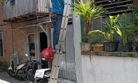 Sabtu, 14 September 2024 Kegiatan pemasangan lampu jalan sebanyak 4 buah sebesar Rp3.000.000 di Jalan Cendana RT.012