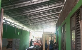 Selasa, 17 September 2024, Lurah bersama Kasie Ekobang dan Pendamping Kegiatan Probebaya melakukan kunjungan ke Jalan Meranti RT.016 kegiatan pemeliharaan gedung BALAI RT senilai Rp37.500.000