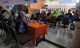 Kamis, 31 Oktober 2024, Lurah dan Kasie Kesra Menghadiri acara penutupan pelatihan probebaya pemberdayaan tahun 2024 di Kantor LPK Cendana Samarinda