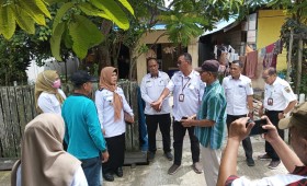 Rabu, 04 Desember 2024, Seklur bersama Kasie Kesra dan Kasie Ekobang mendampingi  Monitoring kegiatan probebaya tahun 2024 di RT 15 (pemberdayaan) dan di RT 19,20,21 (infrastruktur) kelurahan karang anyar oleh team kecamatan sungai kunjang.